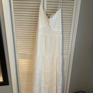 Elegant White Maxi Dress